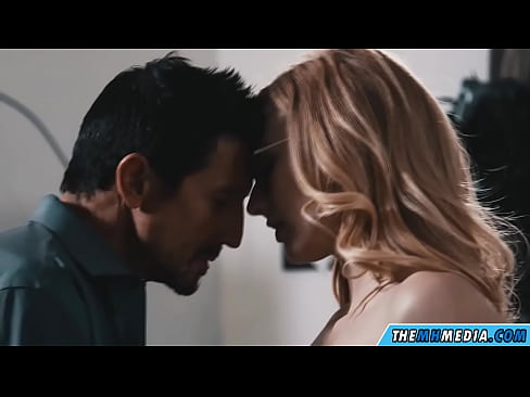 ❤️ Romantikong pakikipagtalik sa isang slutty blonde ❤️ Porn video sa amin