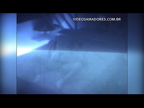 ❤️ Kinukunan ng asawang lalaki ang kanyang asawang kapitbahay at nalaman na siya ay isang cuckold ❤️ Porn video sa amin