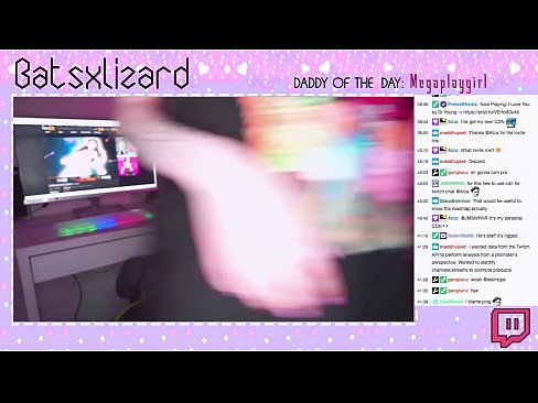 ❤️ NAKALIMUTAN NG GAMER NA I-OFF ANG STREAM AT NAGSQUIRTED LIVE ON AIR ❤️ Porn video sa amin